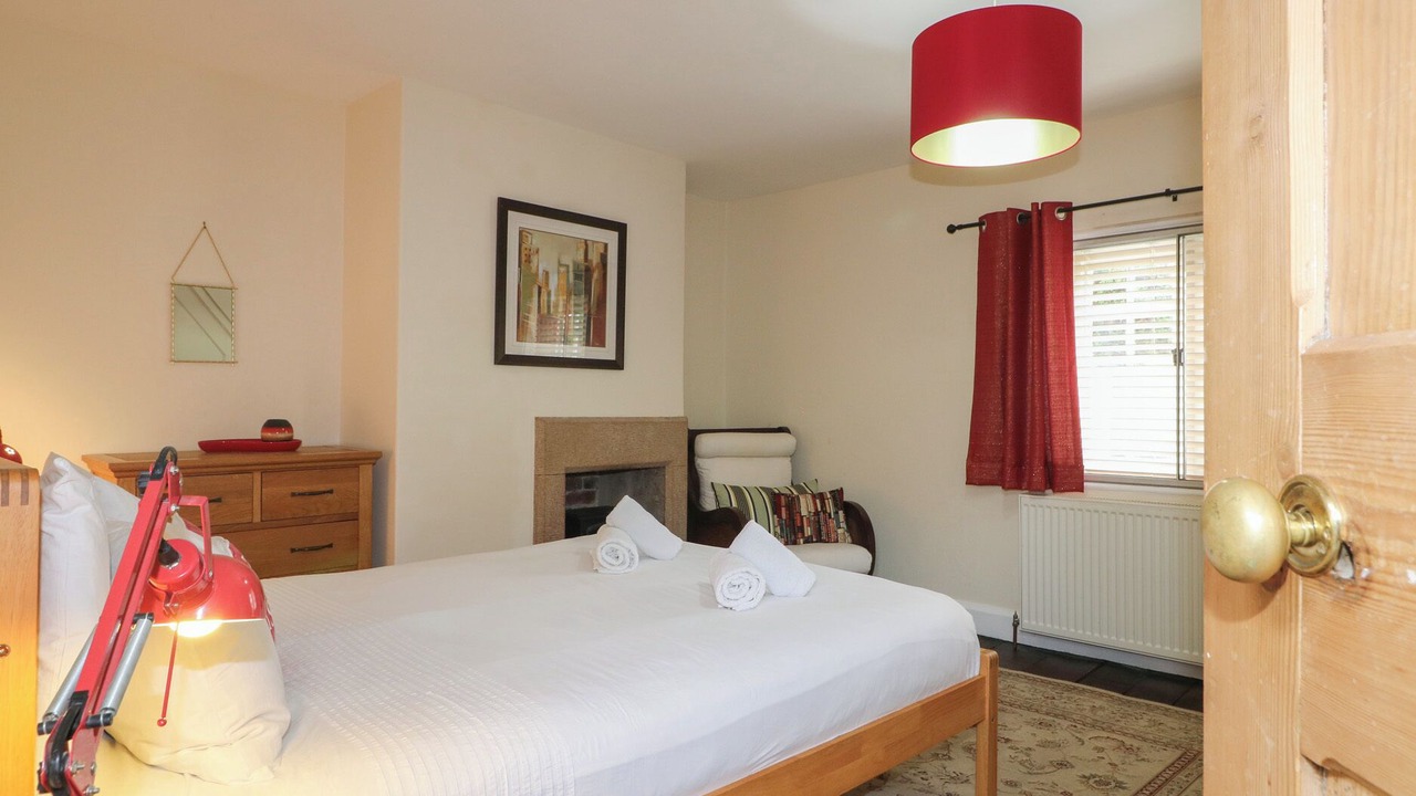 Photo of Bedroom in Alton