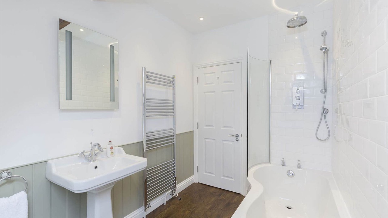 Photo of Bathroom in Winchcombe