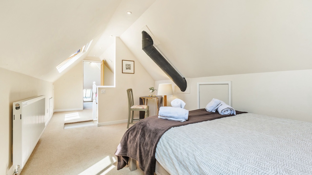 Photo of Bedroom in Holworth
