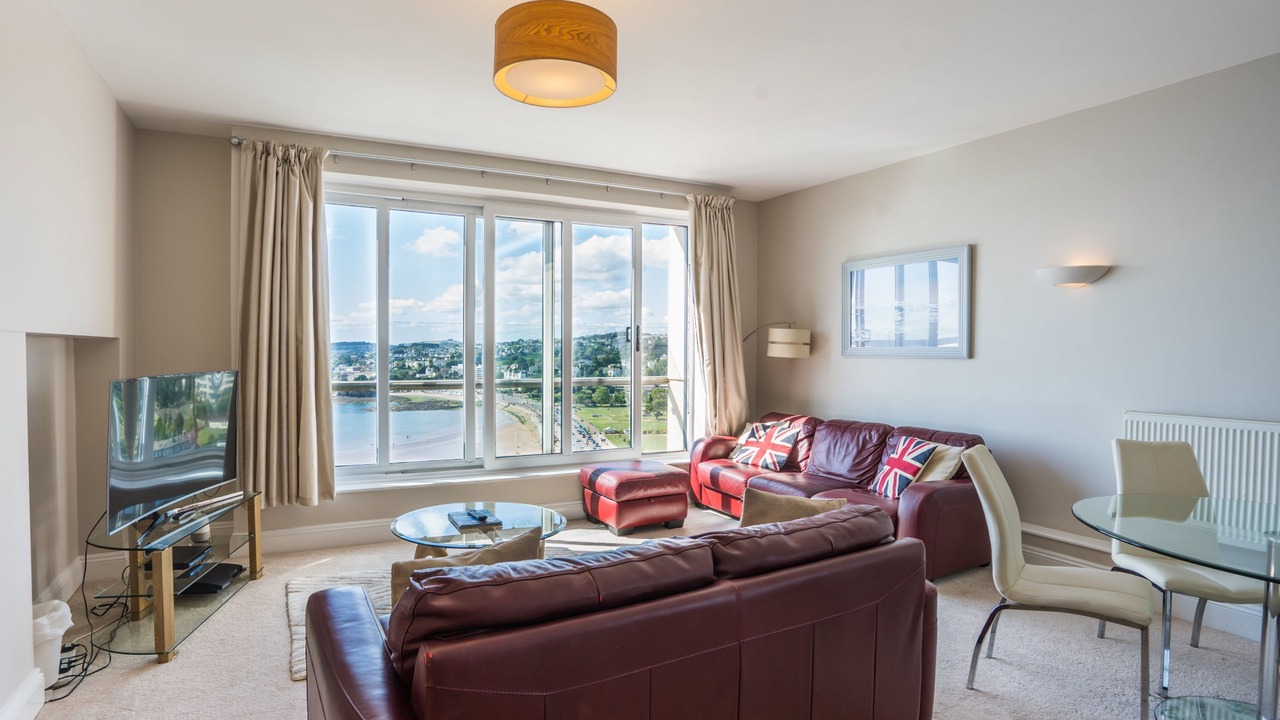 Photo of Livingroom in Torquay City Centre