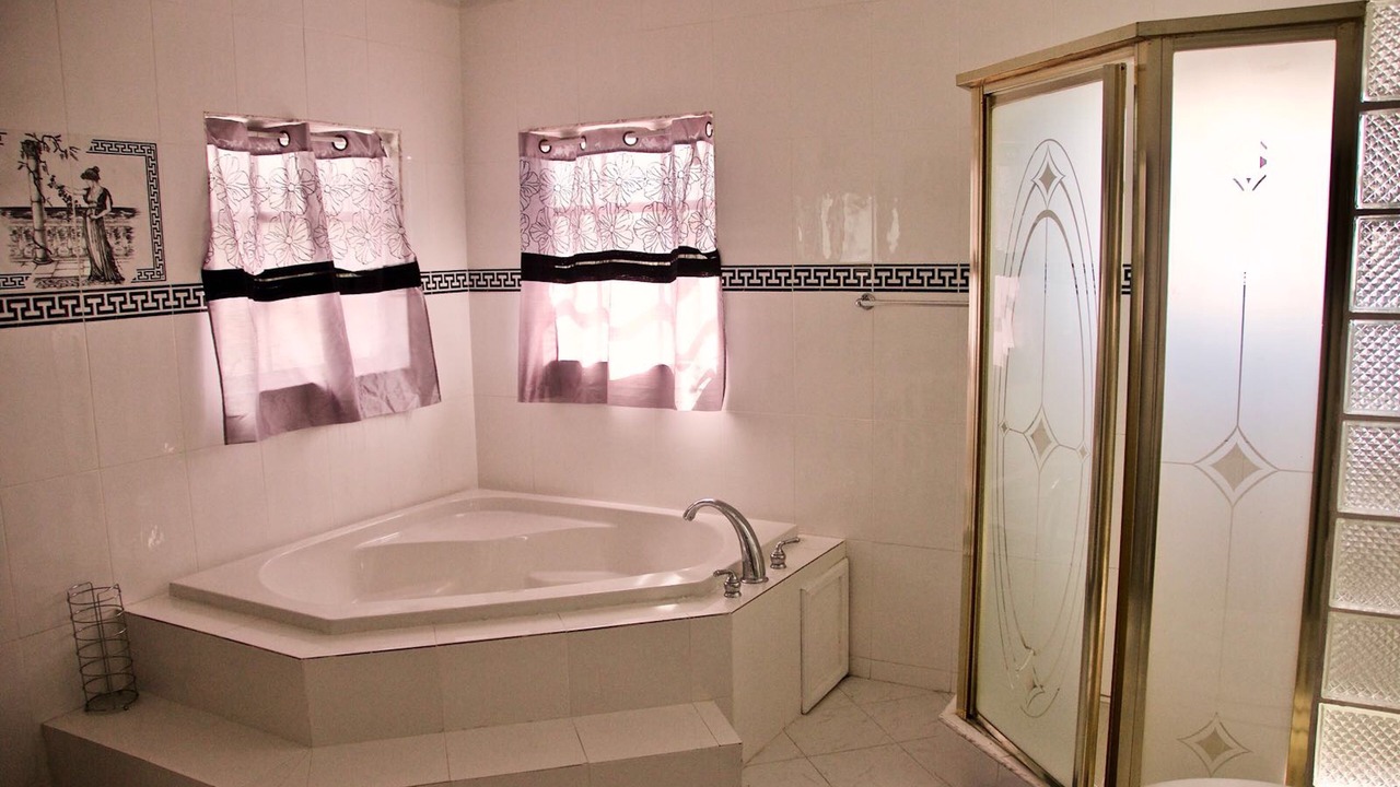 Photo of Bathroom in Gambier