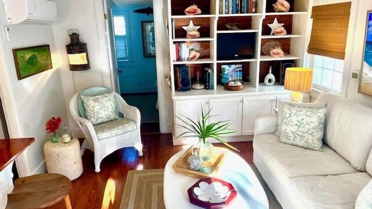 Photo of Livingroom in Hope Town