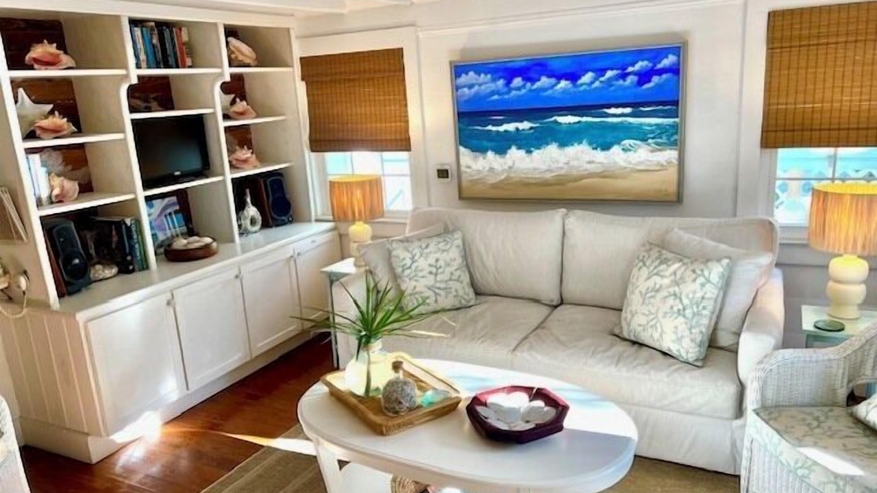 Photo of Livingroom in Hope Town
