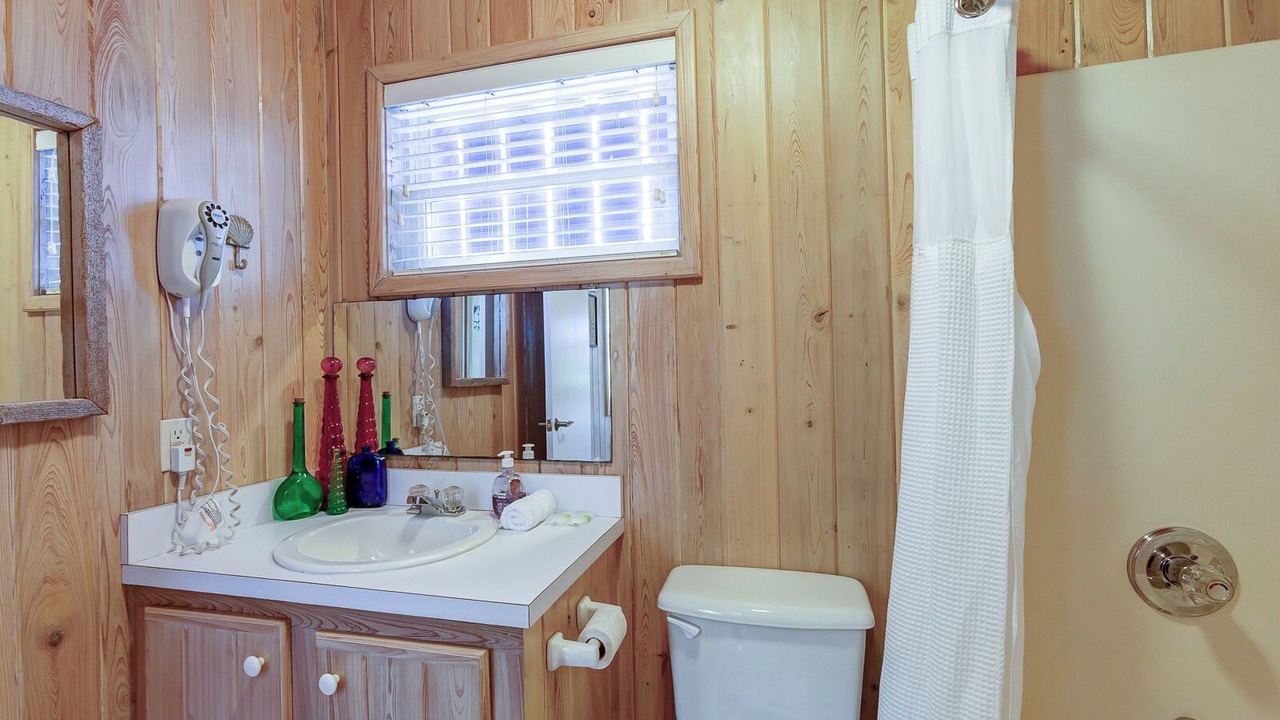 Photo of Bathroom in Hope Town