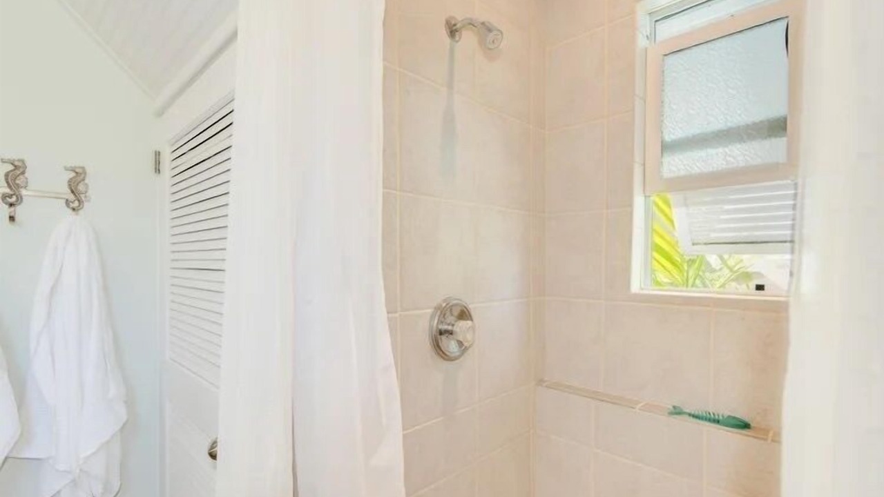 Photo of Bathroom in Hope Town