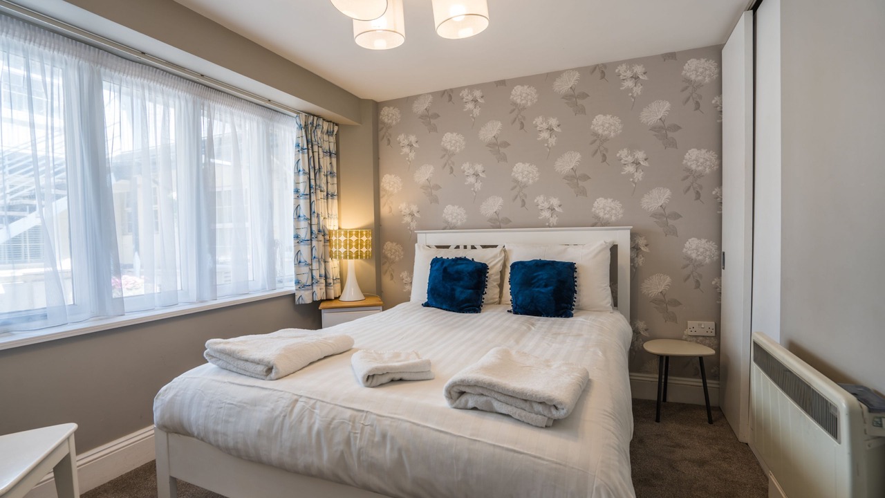 Photo of Bedroom in Torquay City Centre