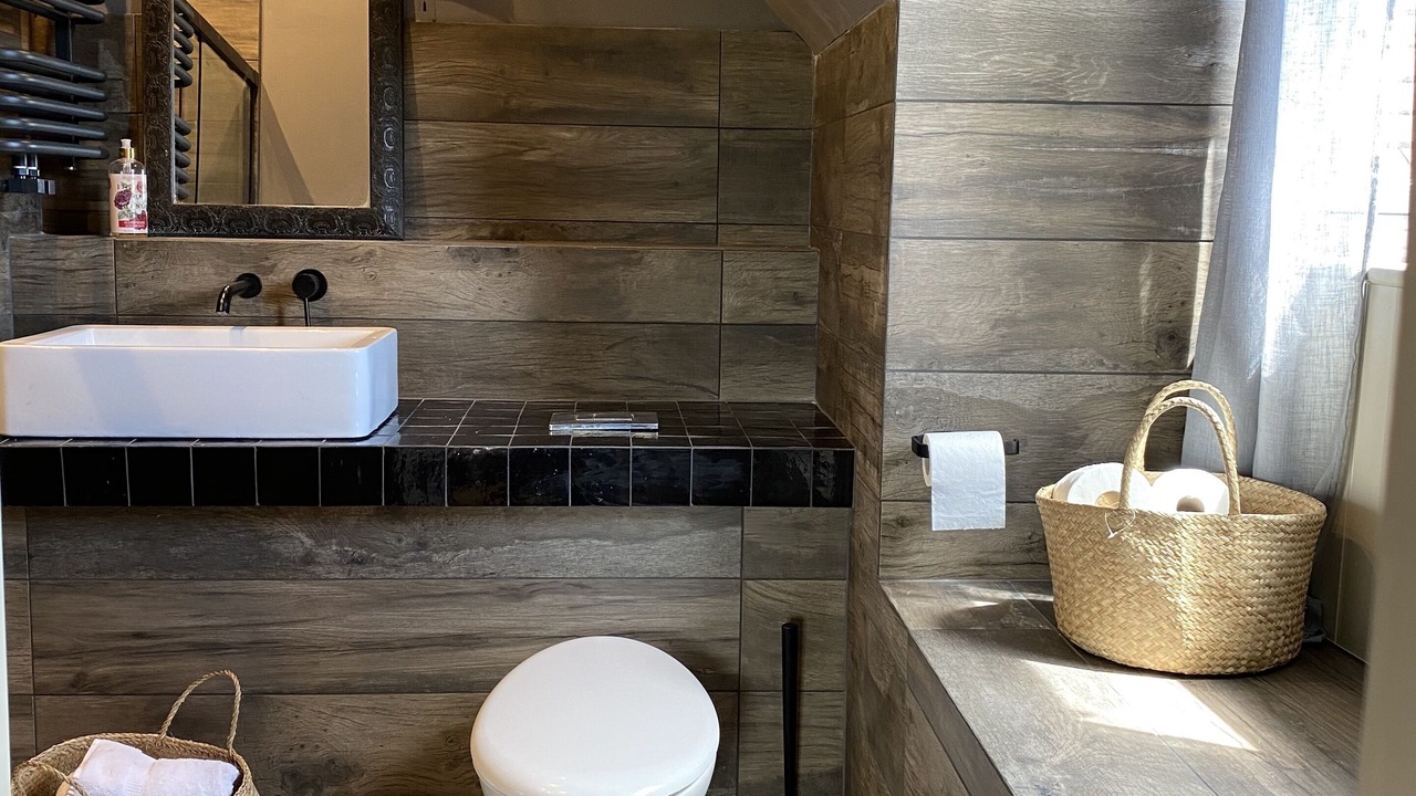 Photo of Bathroom in Boldre