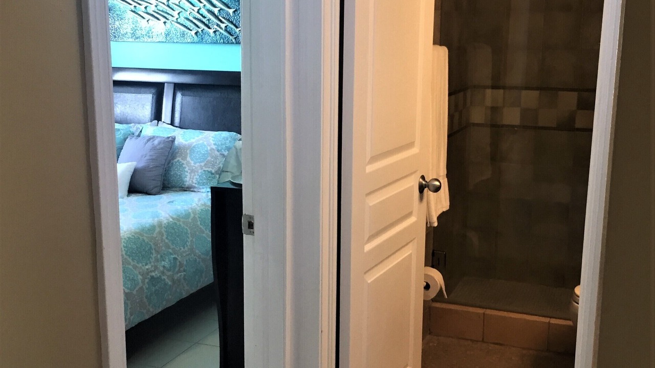Photo of Bathroom in Discovery Bay