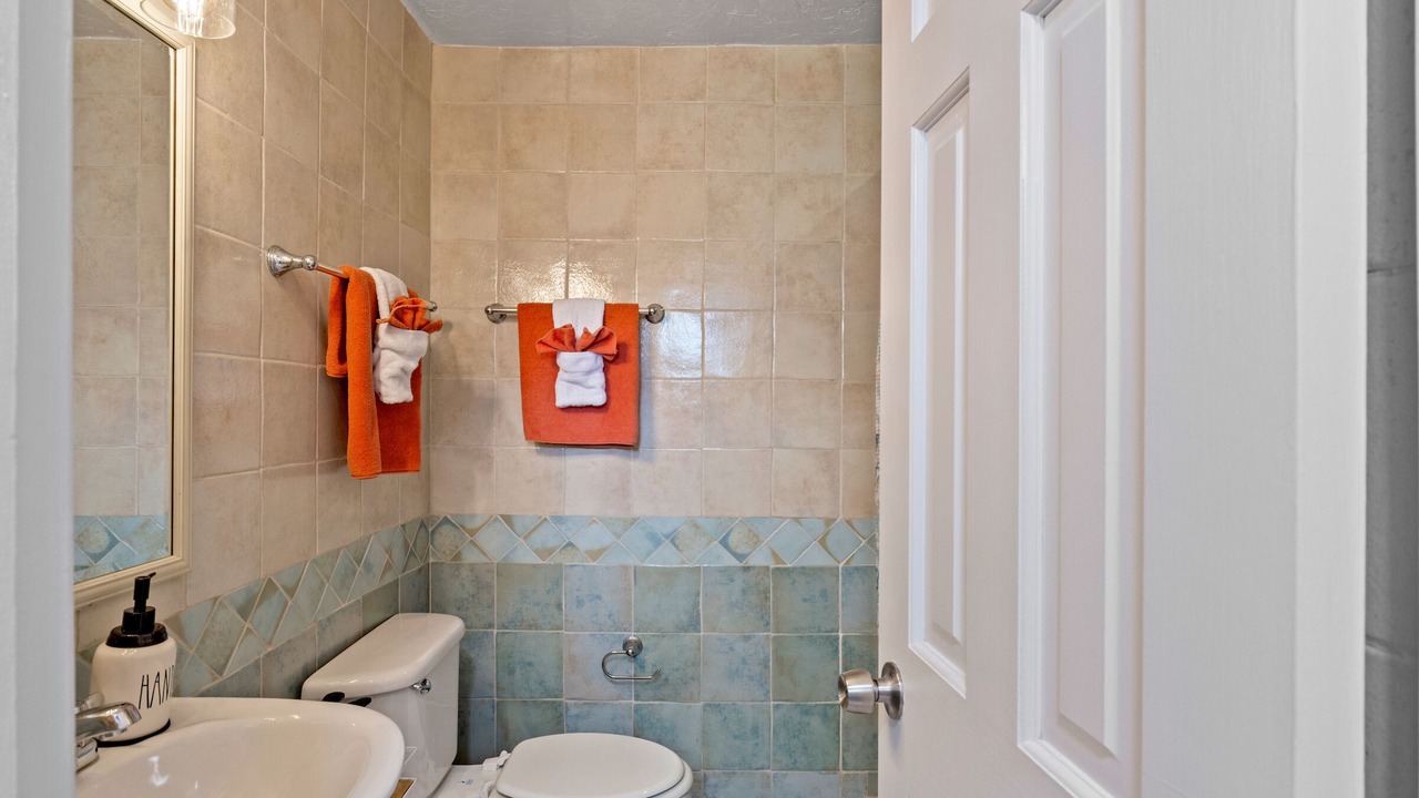 Photo of Bathroom in Paradise Island