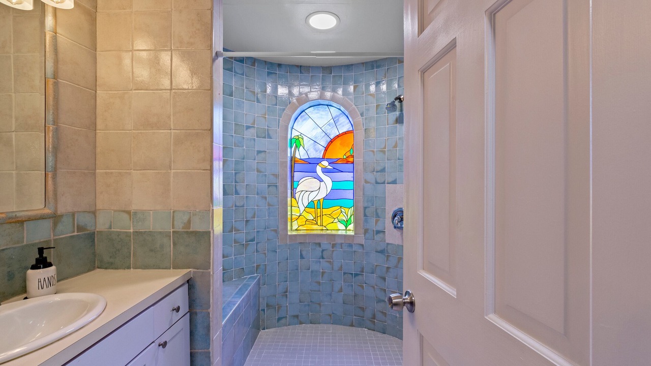 Photo of Bathroom in Paradise Island