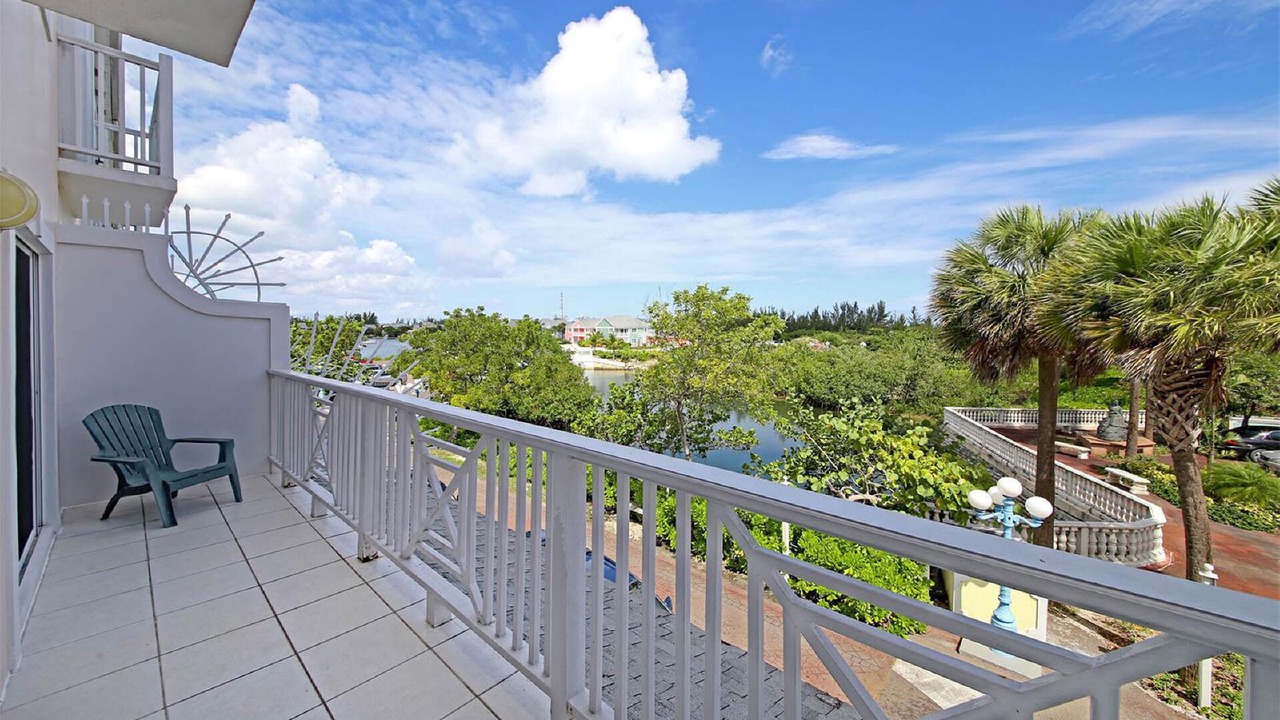 Photo of Patio Balcony in Nassau