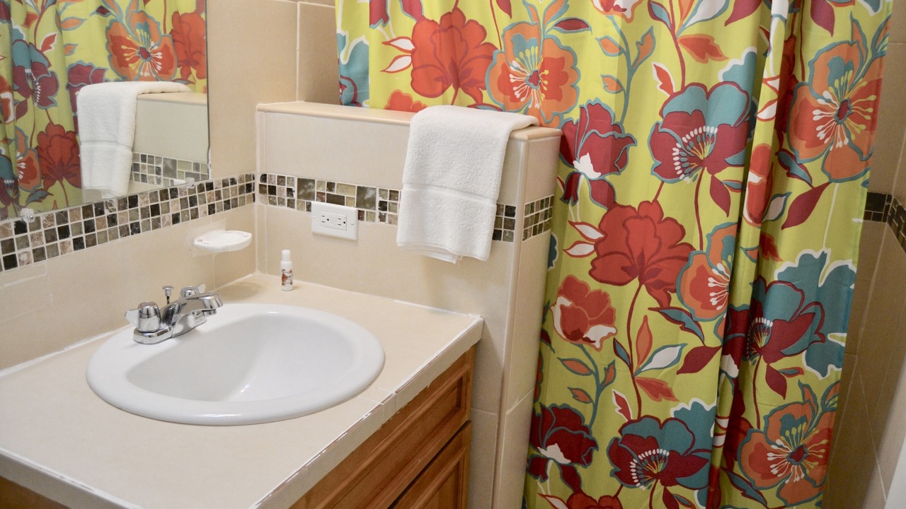 Photo of Bathroom in Coral Harbour