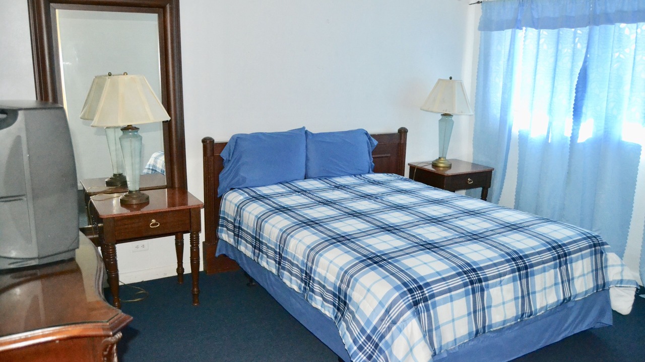 Photo of Bedroom in Coral Harbour