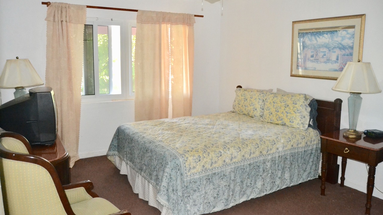 Photo of Bedroom in Coral Harbour