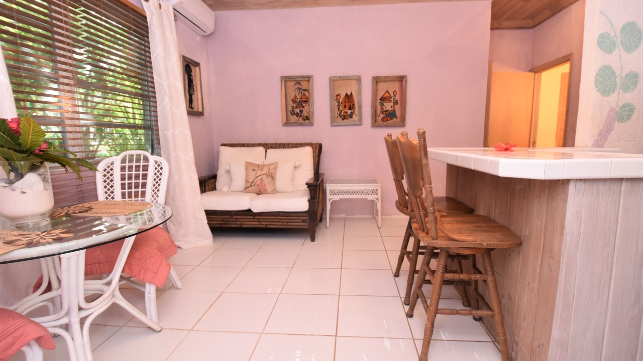 Photo of Livingroom in Dunmore Town