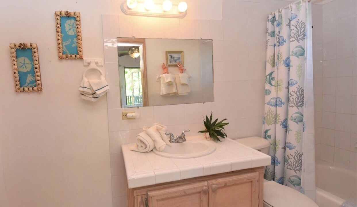 Photo of Bathroom in Dunmore Town