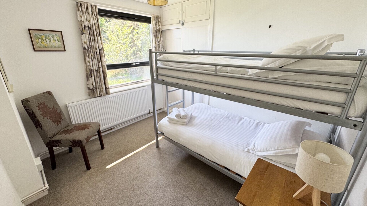 Photo of Bedroom in Crynant