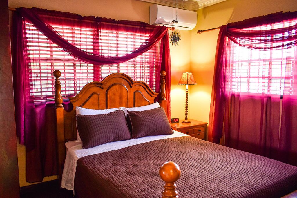 Photo of Bedroom in Nassau