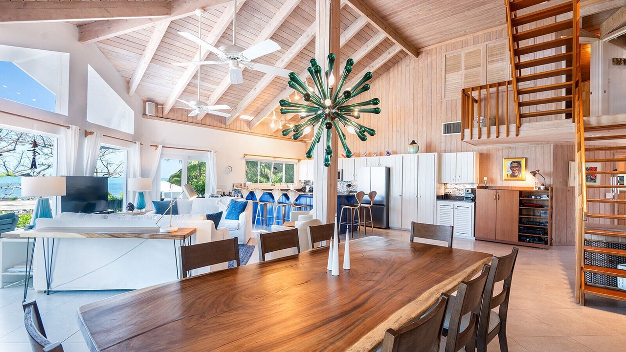 Photo of Others in Hope Town