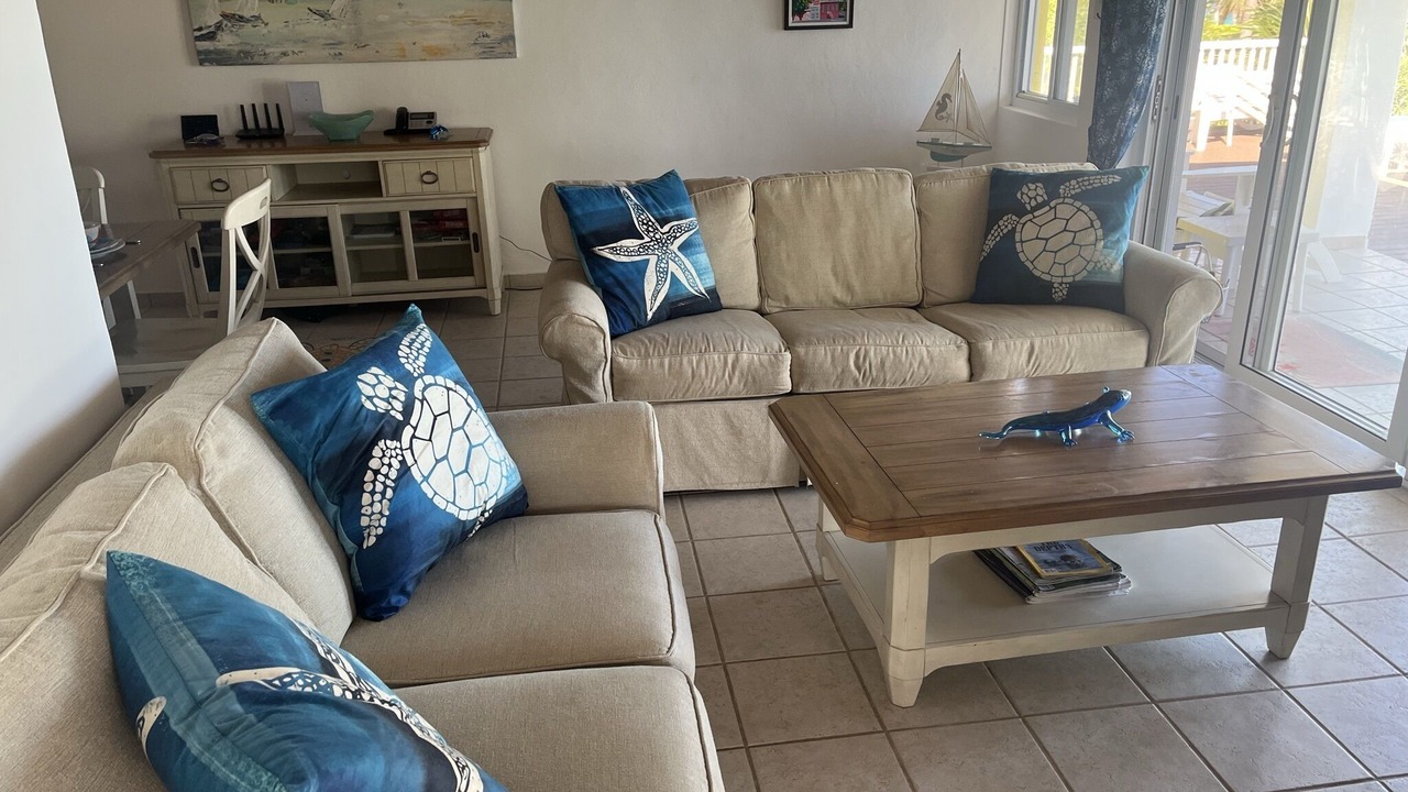 Photo of Livingroom in North Palmetto Point