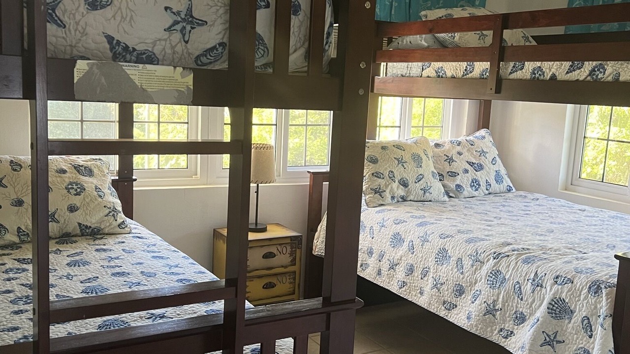 Photo of Bedroom in North Palmetto Point