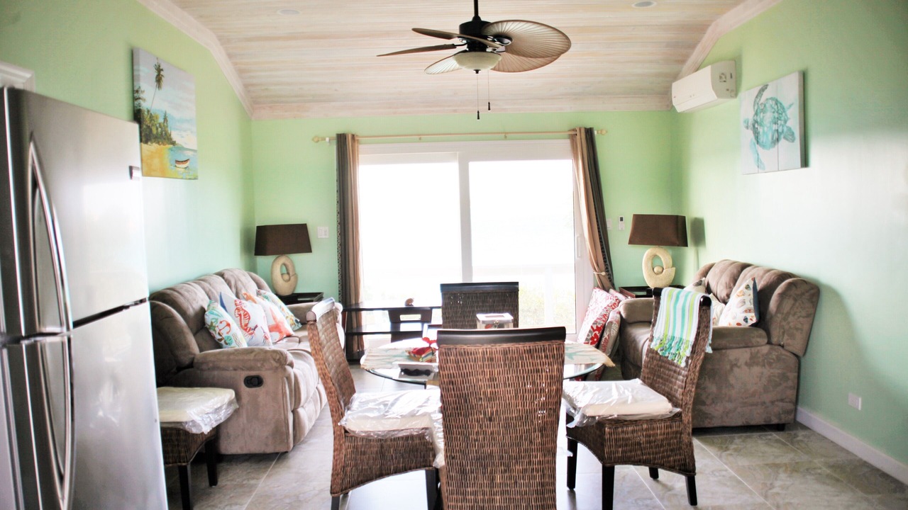 Photo of Livingroom in Staniel Cay