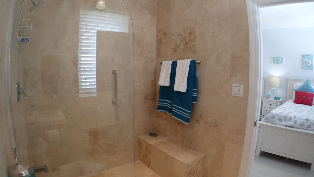 Photo of Bathroom in Palm Cay