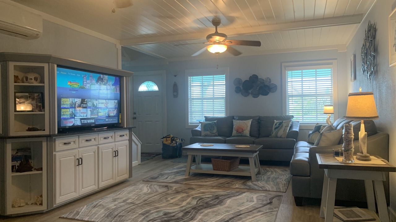 Photo of Bedroom in Green Turtle Estates