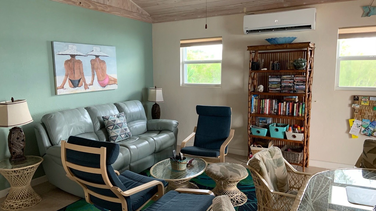 Photo of Livingroom in Governor's Harbour