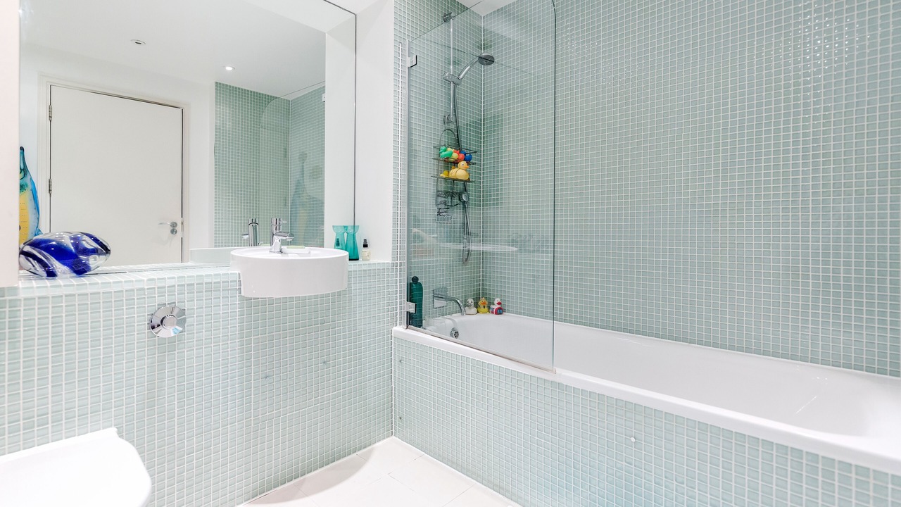 Photo of Bathroom in Newington