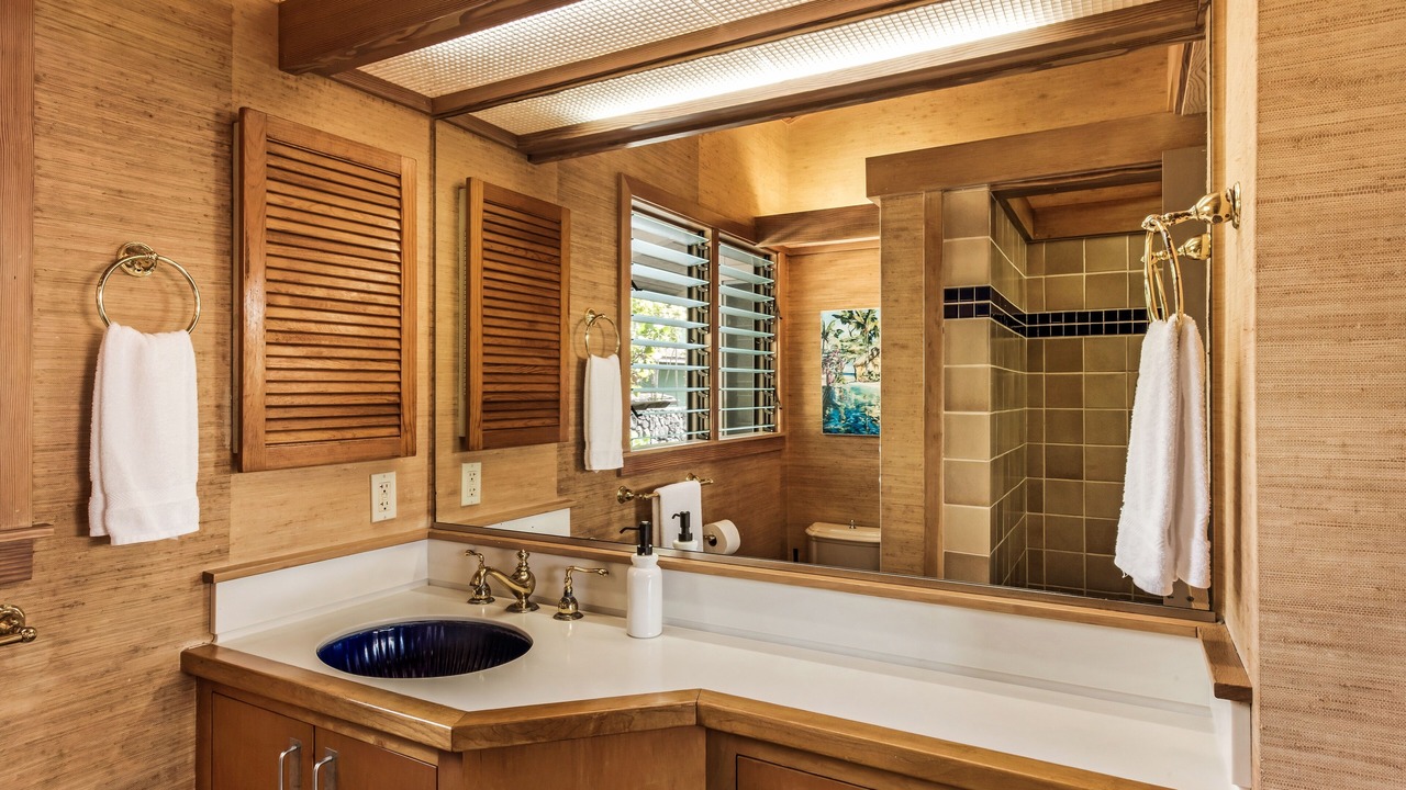 Photo of Bathroom in Honaunau-Napoopoo