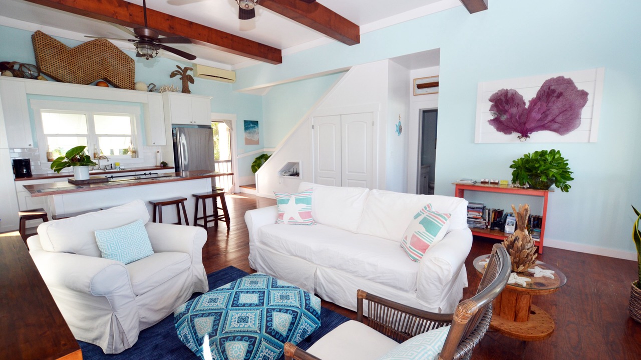 Photo of Livingroom in Spanish Wells