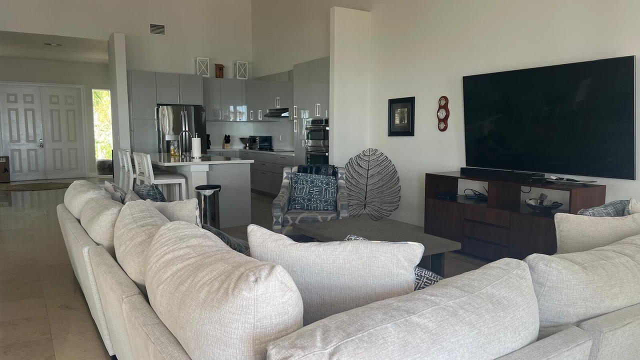 Photo of Livingroom in Alice Town