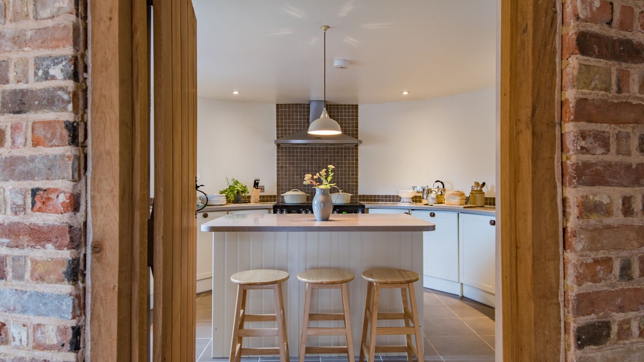 Photo of Kitchen in Ewhurst Green