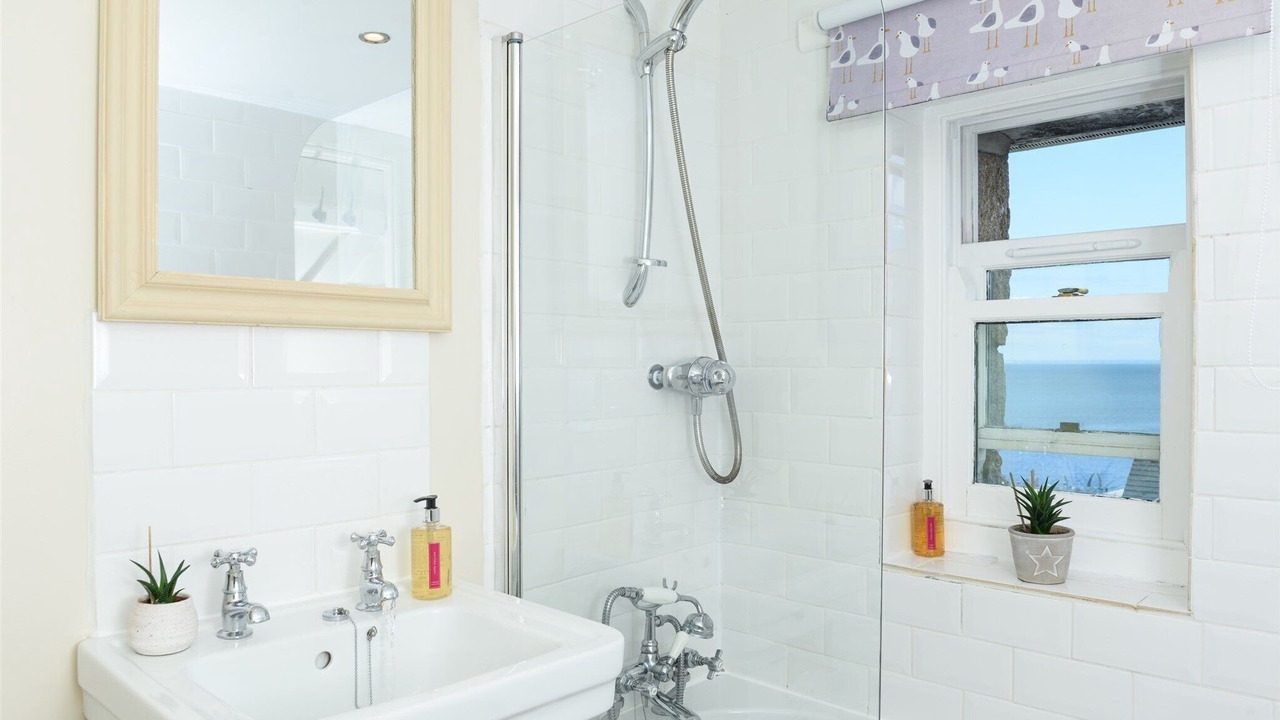 Photo of Bathroom in Mousehole