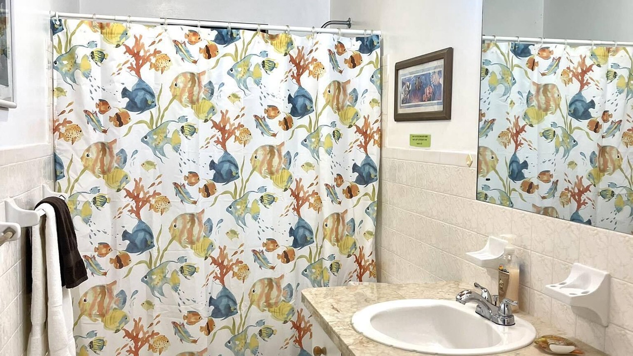 Photo of Bathroom in Spanish Wells