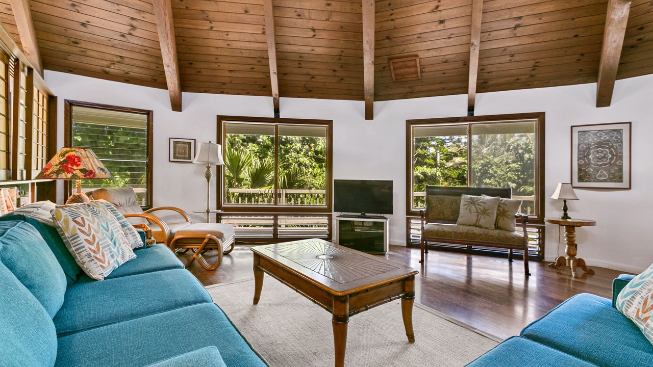 Photo of Livingroom in Wainiha