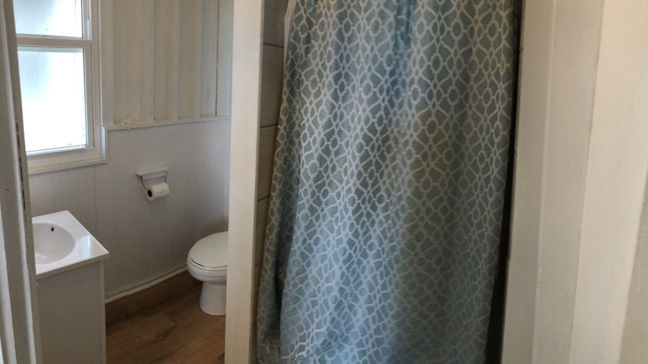 Photo of Bathroom in Green Turtle Cay