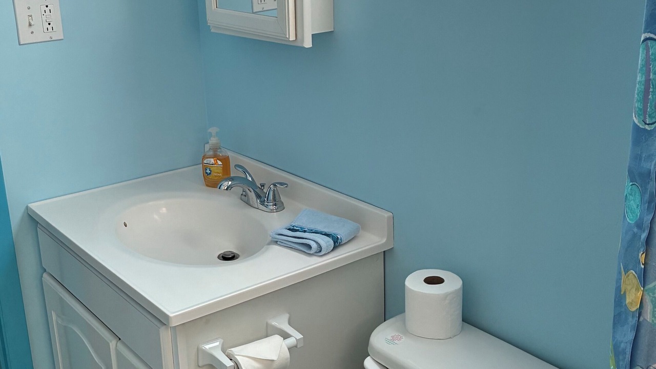 Photo of Bathroom in Spanish Wells