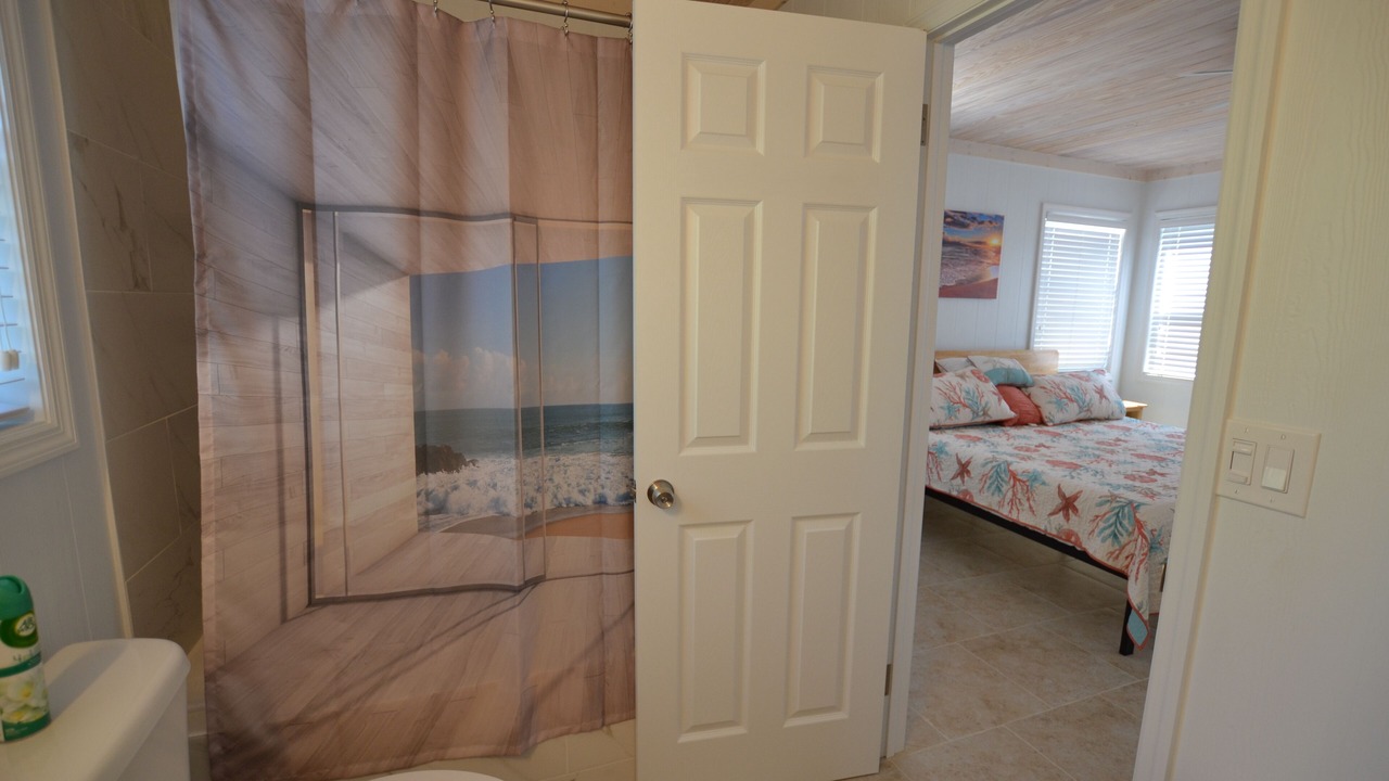Photo of Bedroom in Spanish Wells
