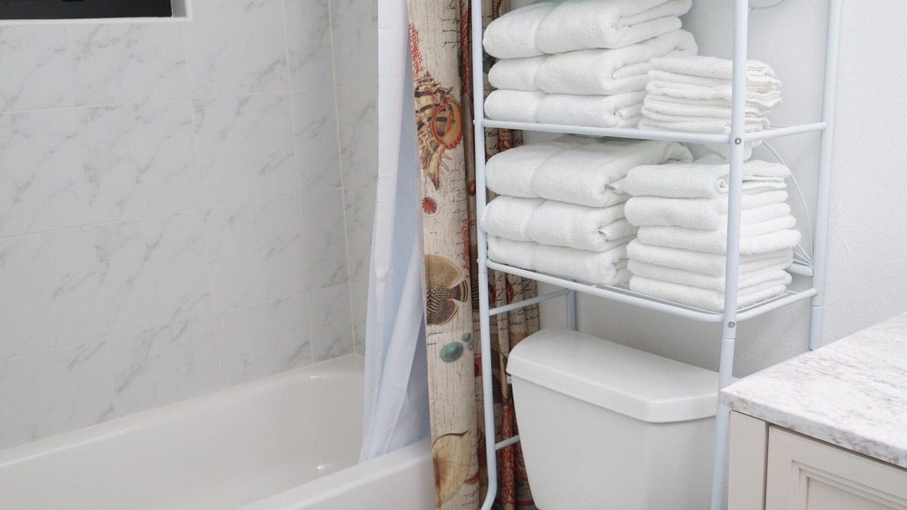 Photo of Bathroom in Spanish Wells