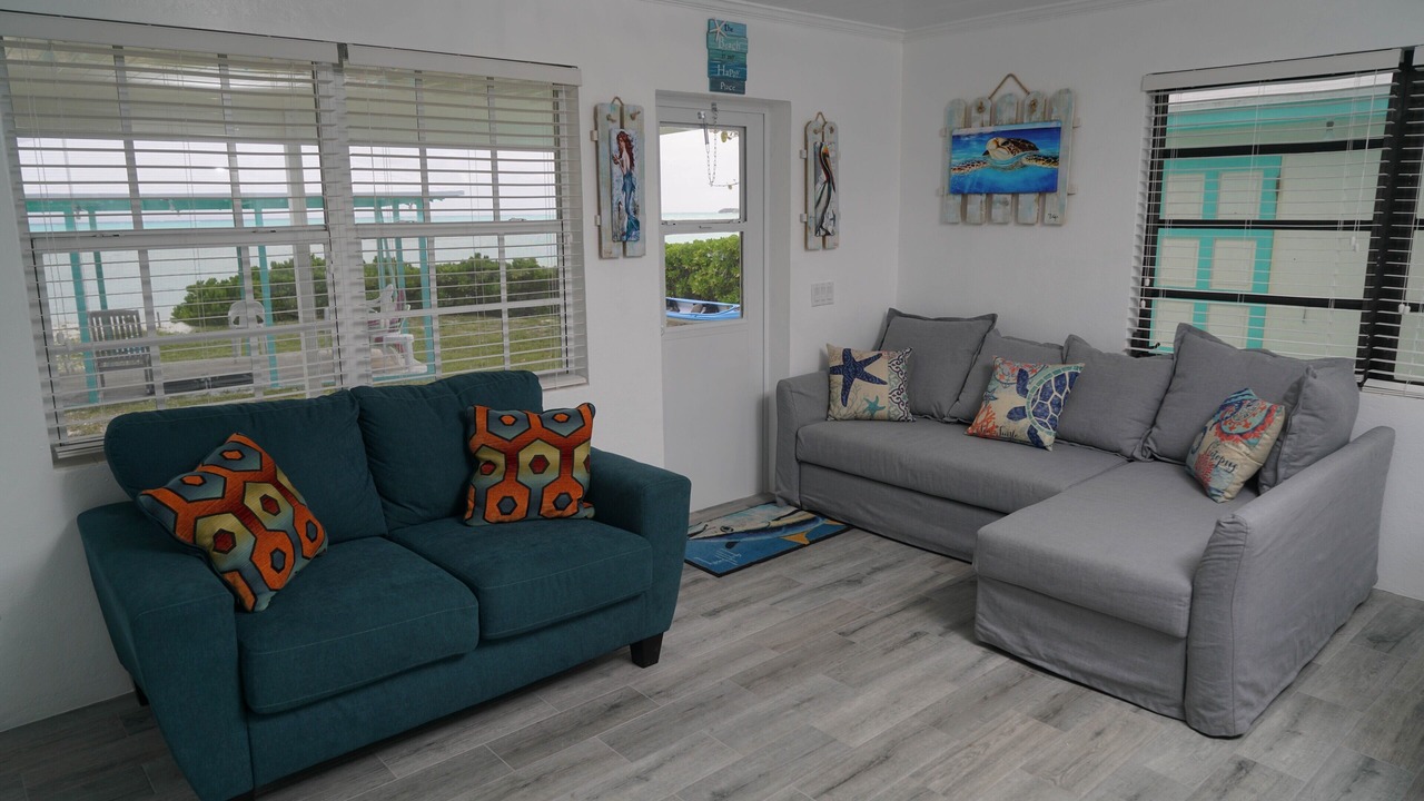 Photo of Livingroom in Spanish Wells