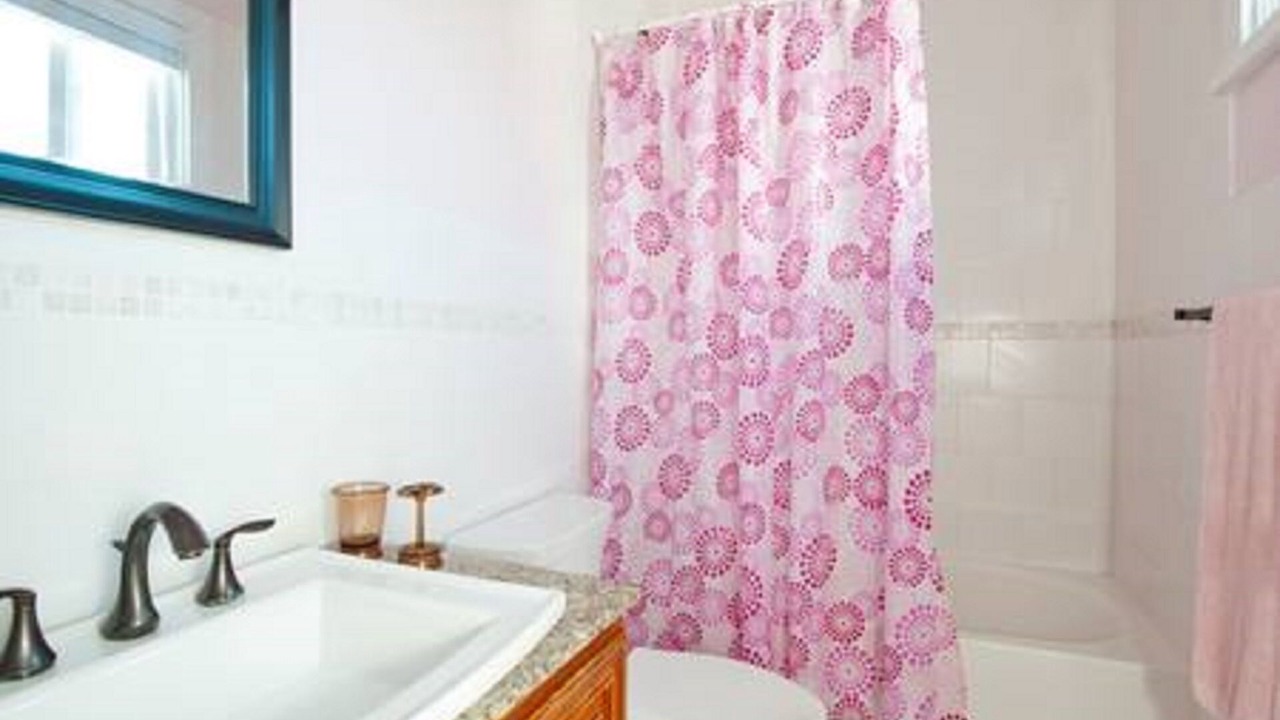 Photo of Bathroom in Rainbow Bay