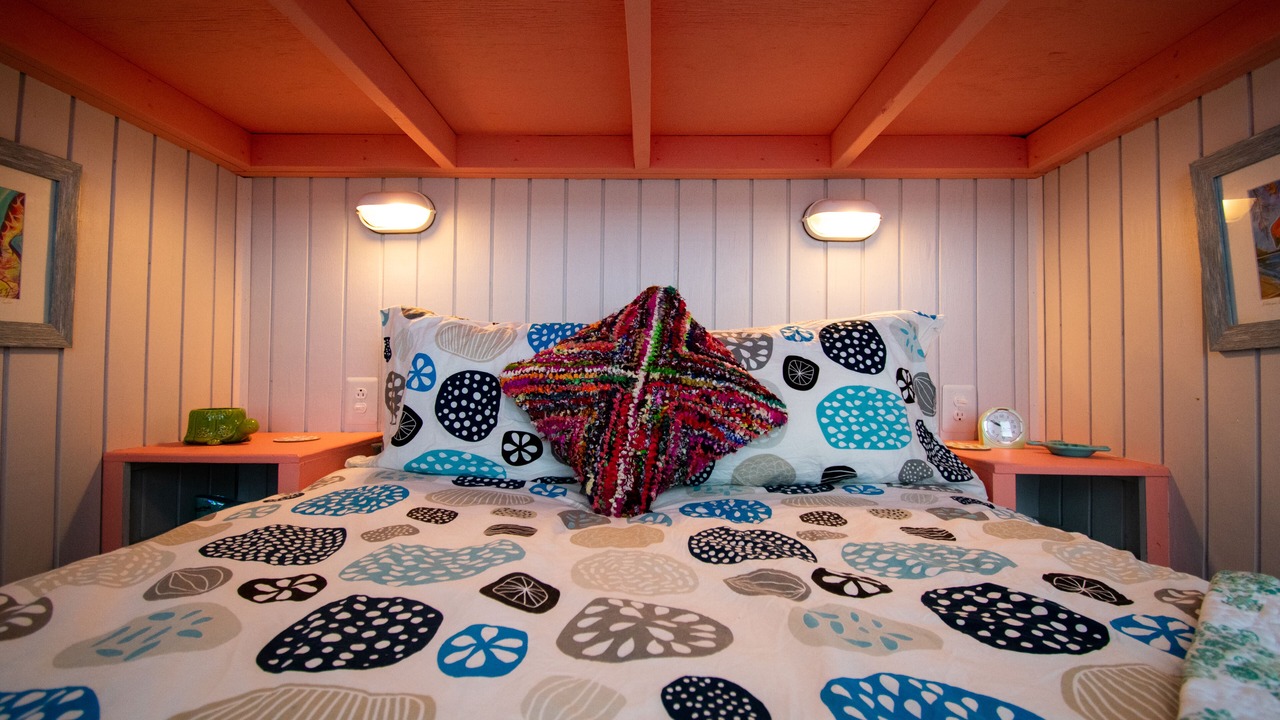 Photo of Bedroom in Spanish Wells