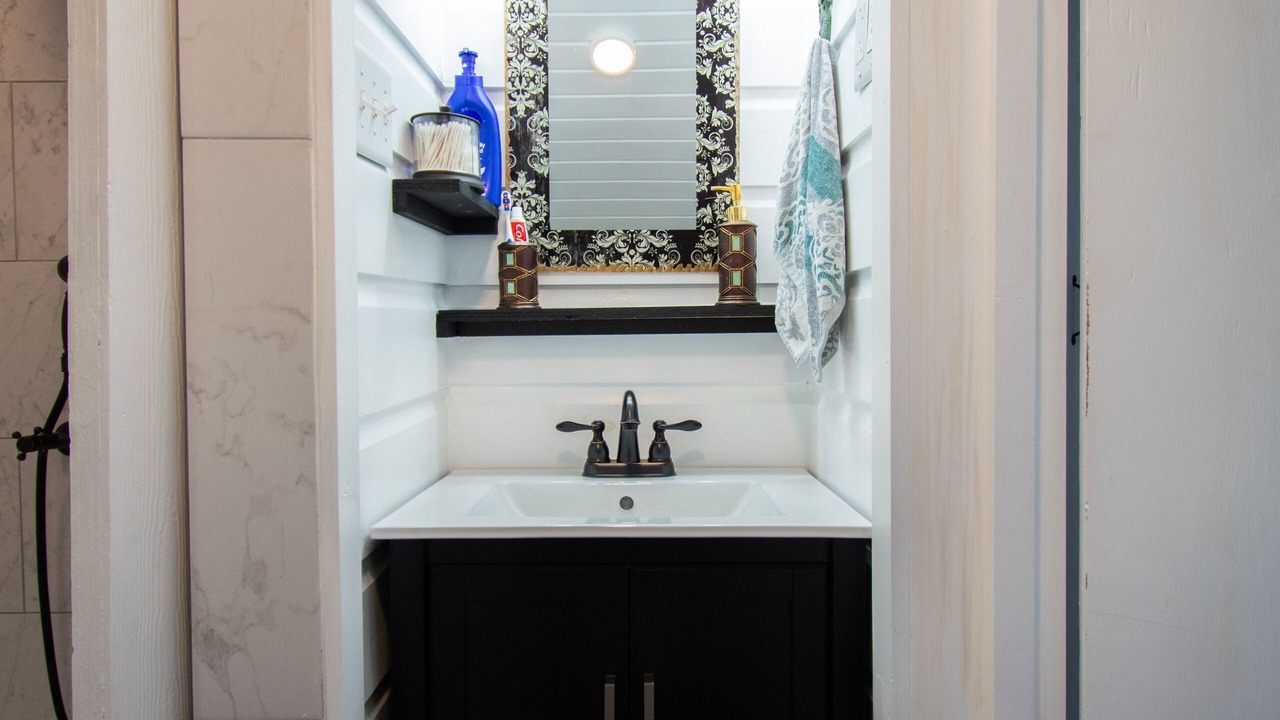 Photo of Bathroom in Spanish Wells