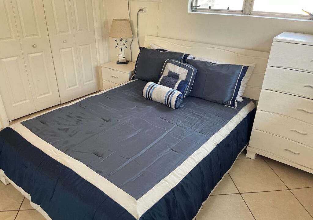 Photo of Bedroom in Spanish Wells