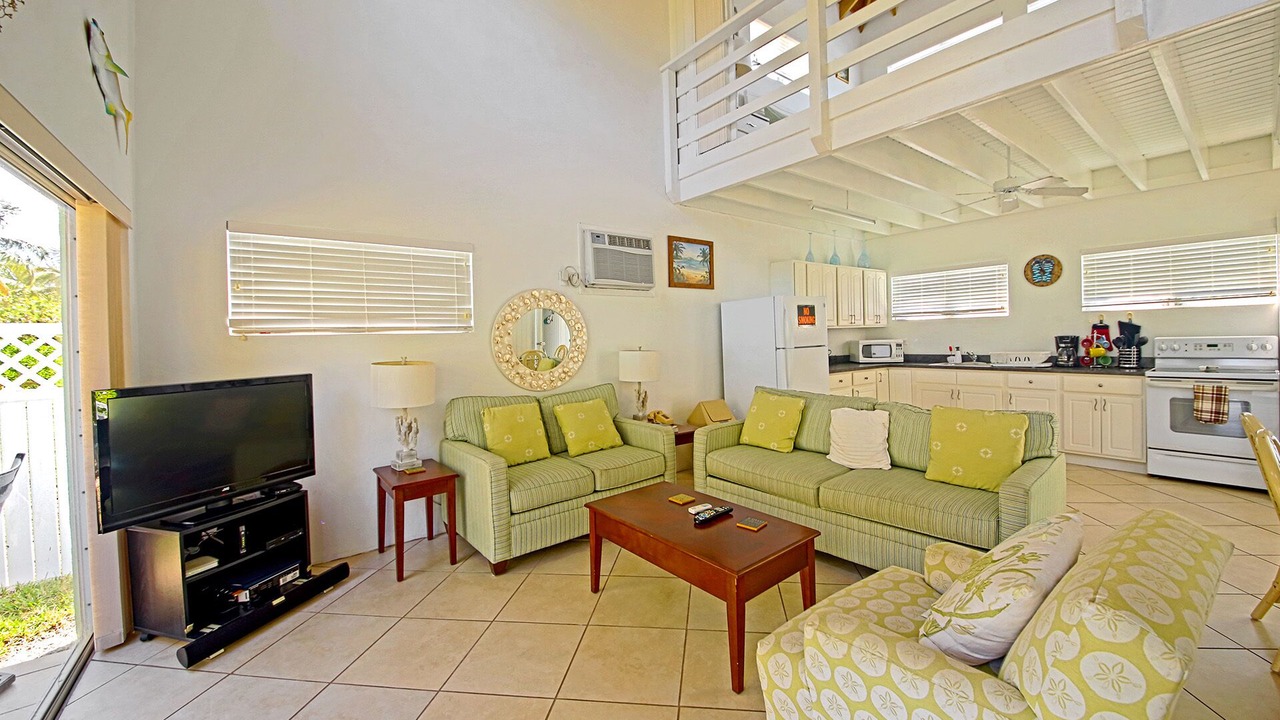 Photo of Livingroom in Spanish Wells