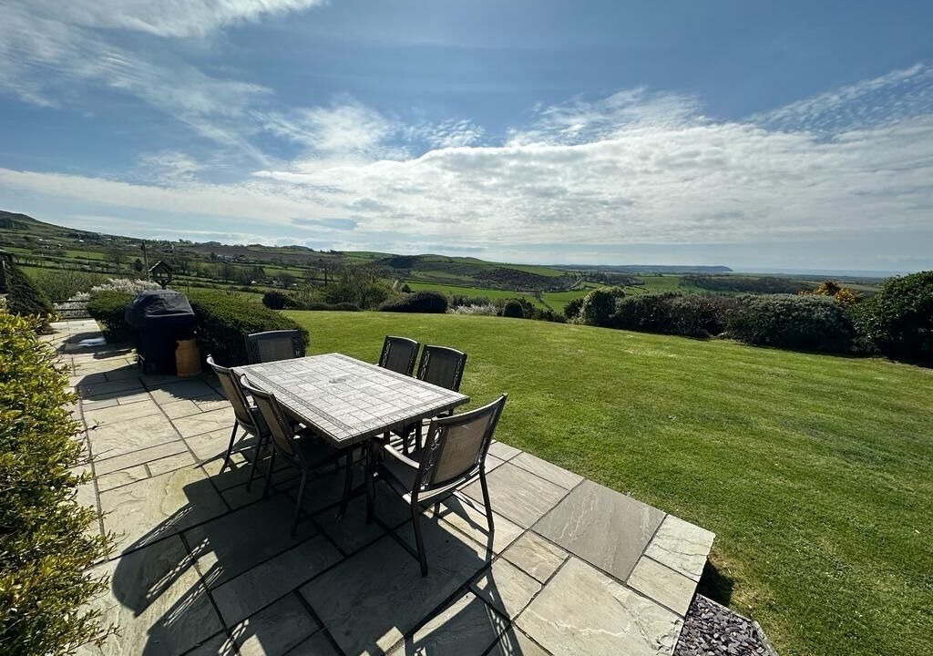 Photo of Outdoor in Garn Fadryn
