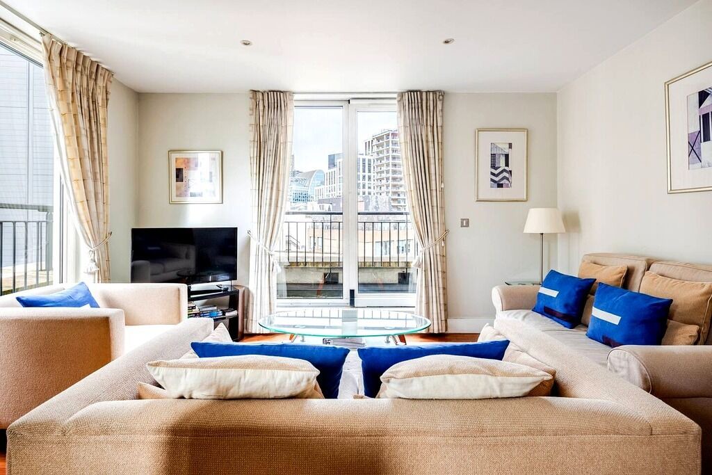 Photo of Livingroom in Tower Hill