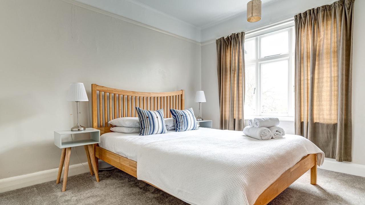 Photo of Bedroom in Summertown